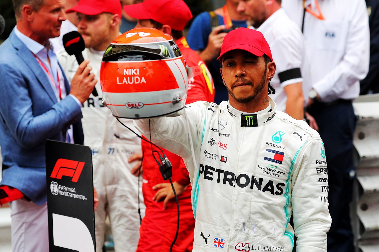 2019年F1第6戦モナコGP　ルイス・ハミルトン（メルセデス）、ニキ・ラウダ追悼ヘルメットで勝利をつかむ