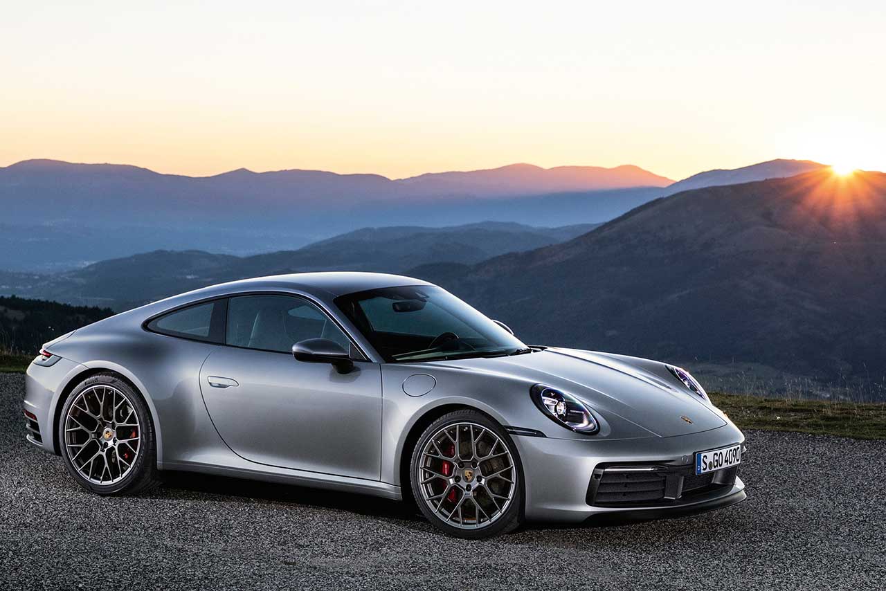 新型ポルシェ911