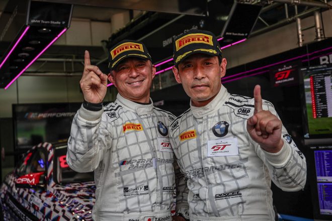 ここまでの4戦で3勝を挙げているBMW Team Studieの木下隆之と砂子塾長ペア