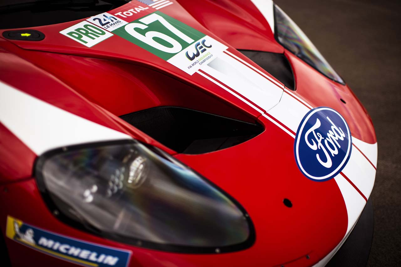 フォードMk.IVをイメージした67号車フォードGT