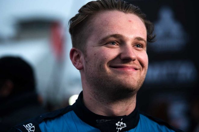 ラリー・ポルトガルでフォード・フィエスタWRCをドライブするガス・グリーンスミス