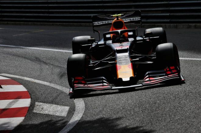 グロージャンさんを妨害してしまったガスリーさん、チームからは後ろから来ていると教えてもらわなかったとか…