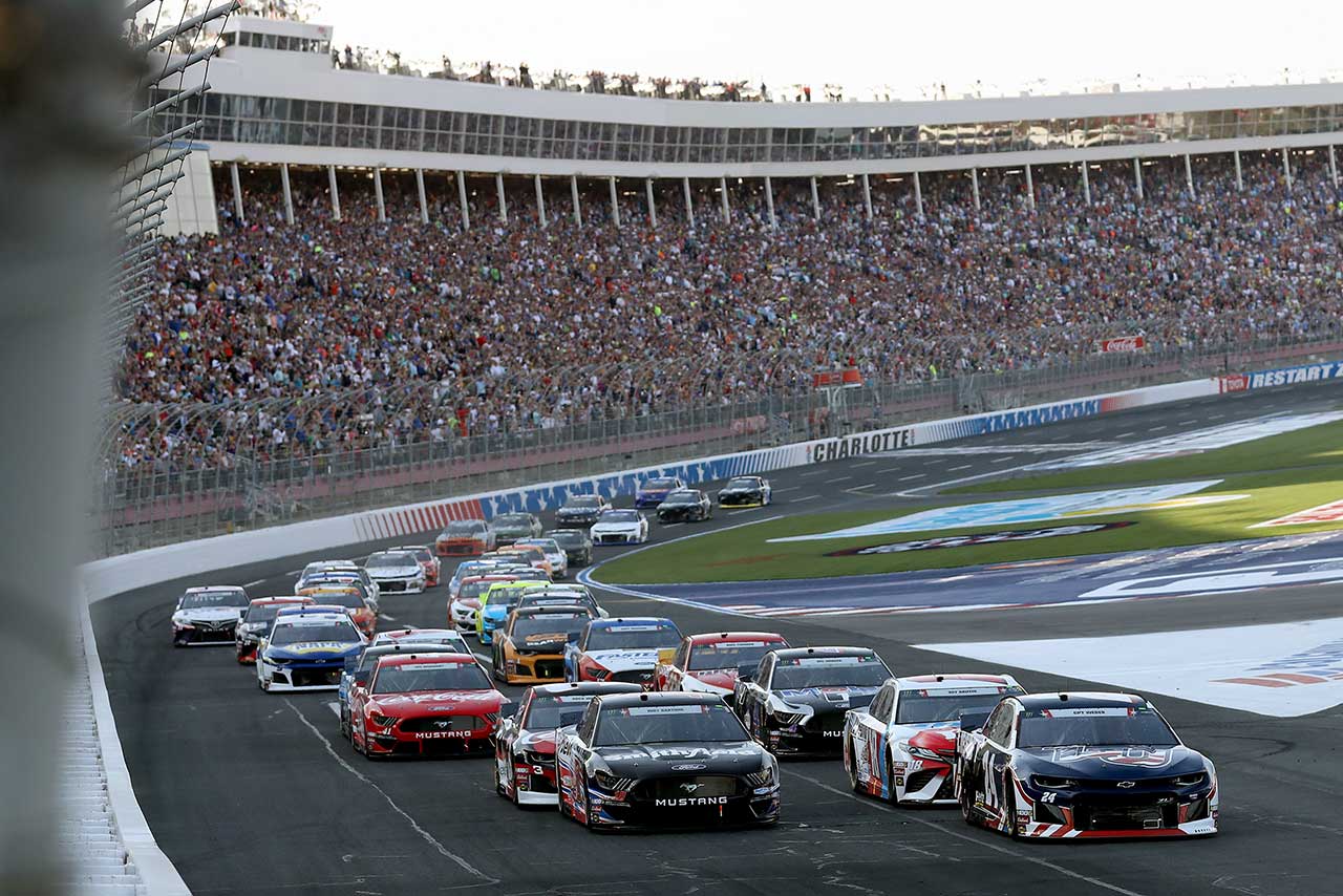 NASCAR第13戦 決勝スタート