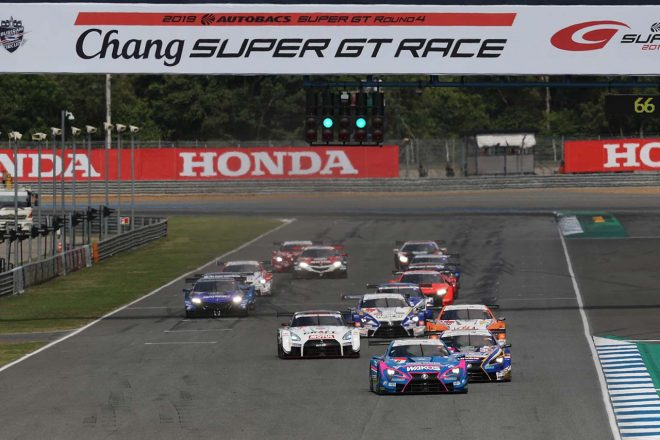 2019年スーパーGT第4戦タイ GT500決勝スタート