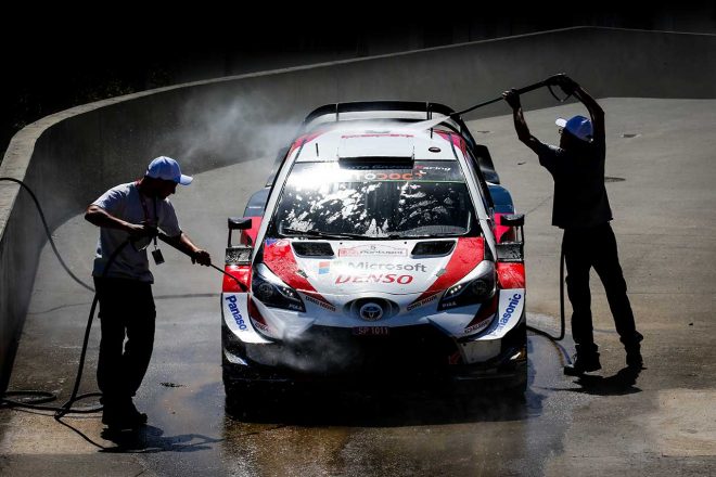 クリス・ミーク（トヨタ・ヤリスWRC）