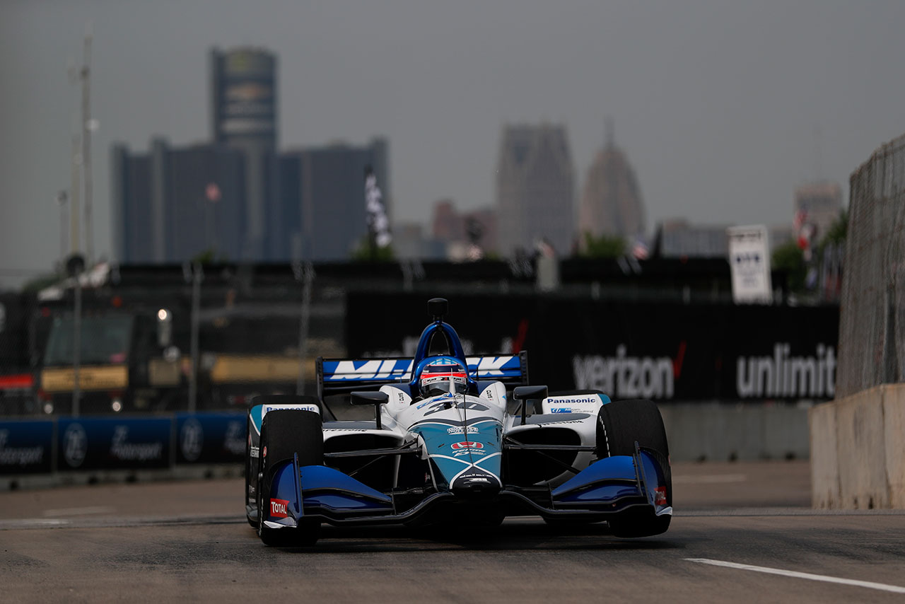 デトロイトのダブルヘッダー戦に挑む佐藤琢磨