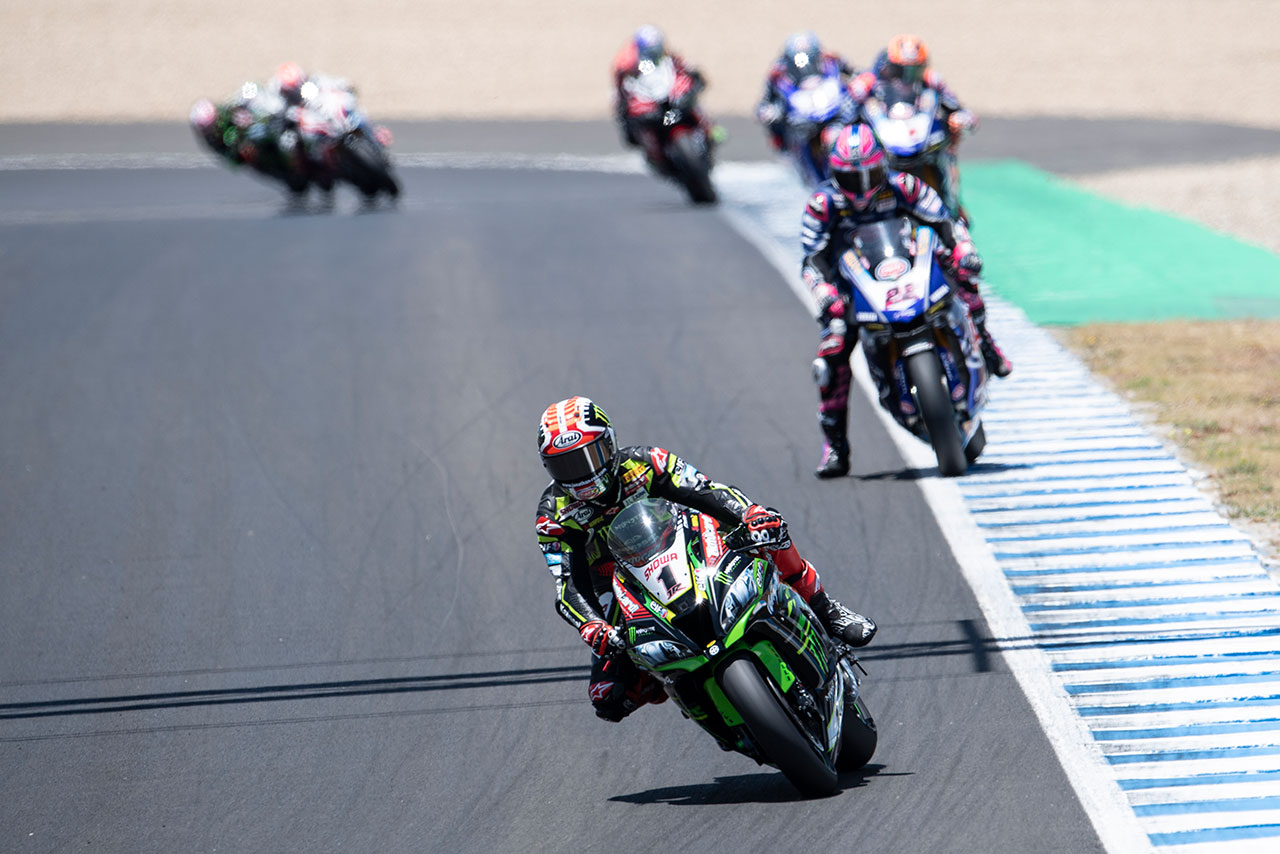 序盤には2番手を走行していたレイだが、ファン・デル・マークに交わされ3番手争いに注力することに