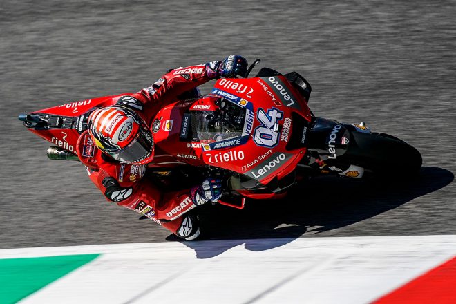 「コーナー中盤でタイムを失ってしまう」と語るアンドレア・ドヴィツィオーゾ