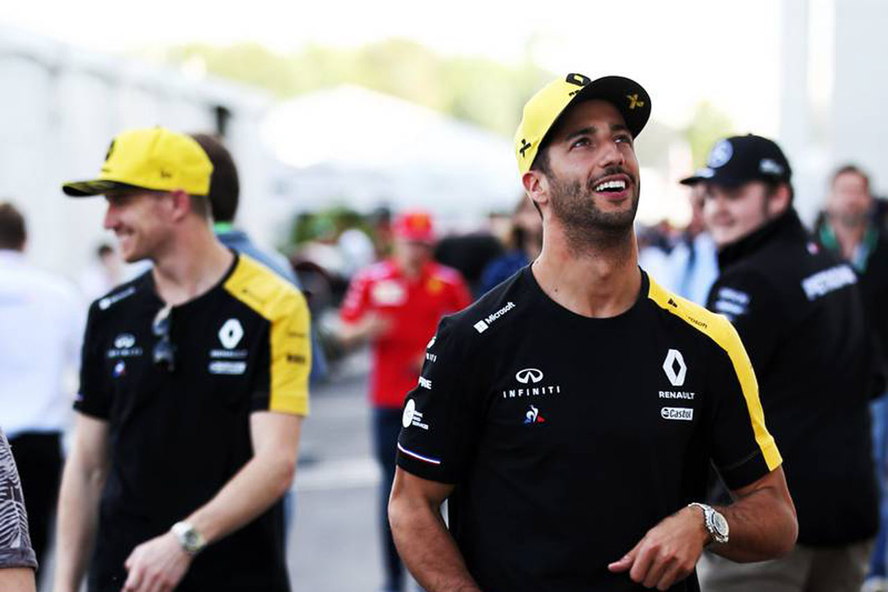 ルノーはダブル入賞でリカルドさんにも笑顔が戻る