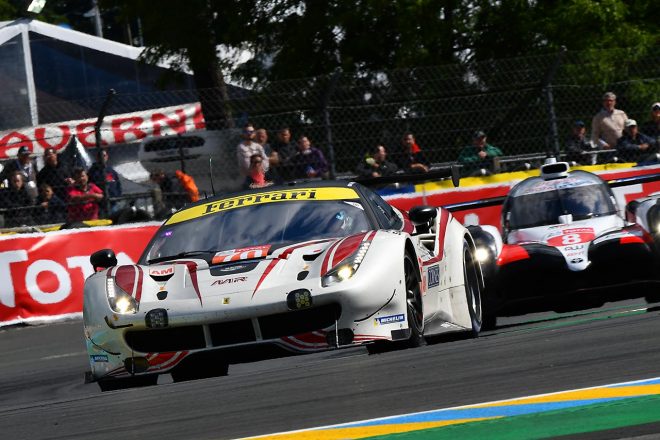 MRレーシングの70号車フェラーリ488 GTE