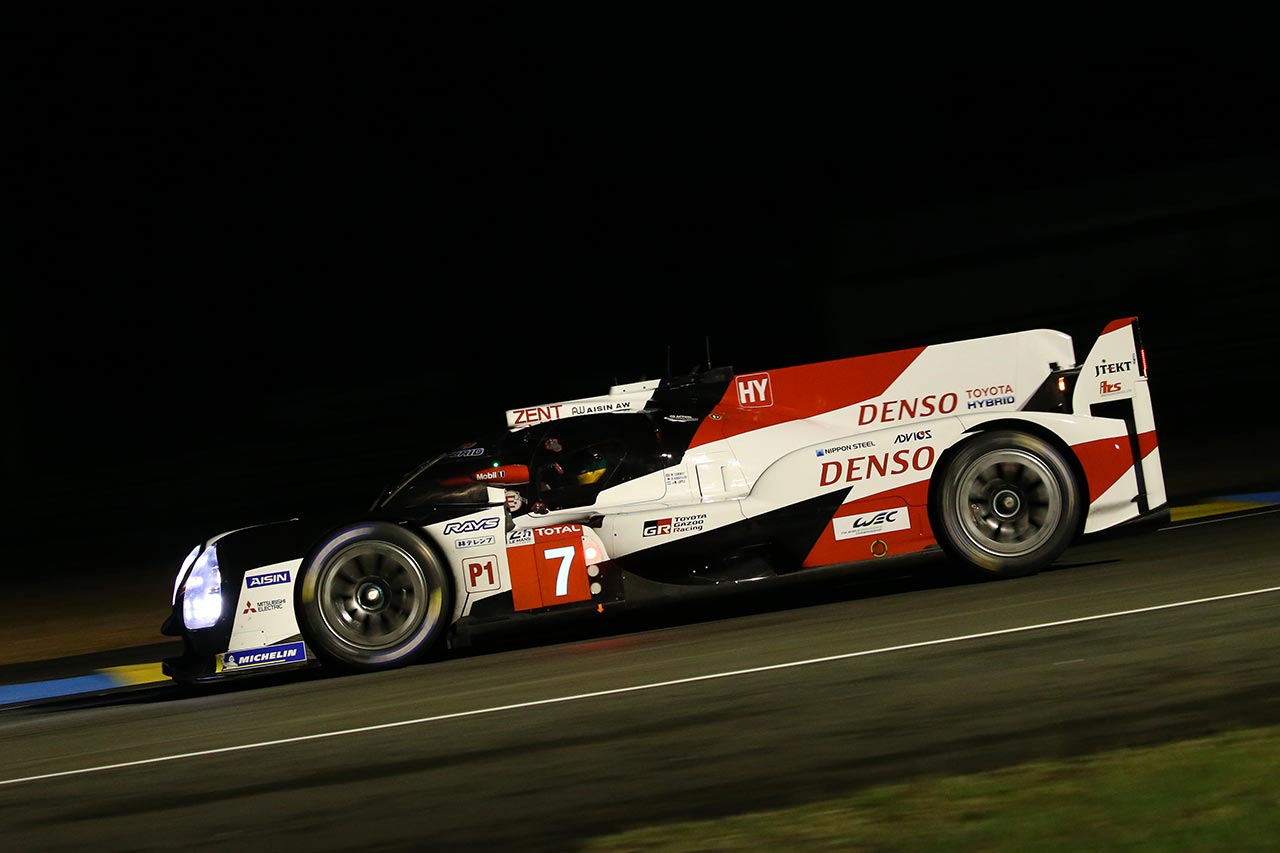 ル・マン24時間の予選1回目トップタイムをマークした7号車トヨタTS050ハイブリッド