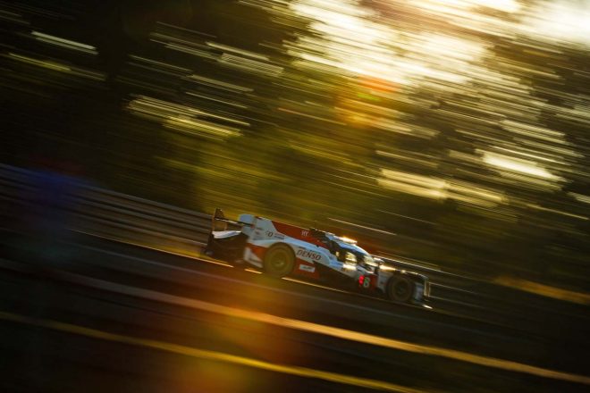 中嶋一貴のアタック総合で2番手につけた8号車トヨタTS050ハイブリッド