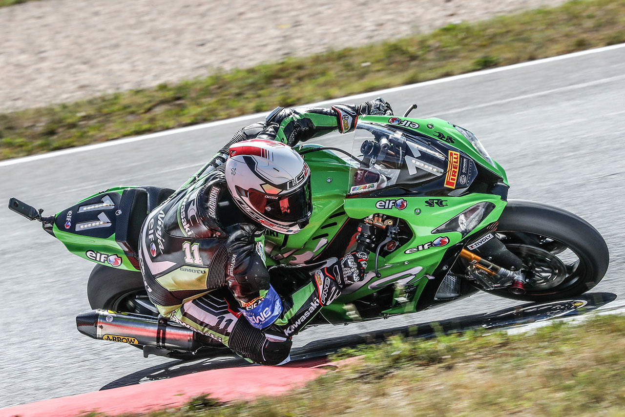 EWCにゼッケン11をつけフル参戦するSRCカワサキ・フランス