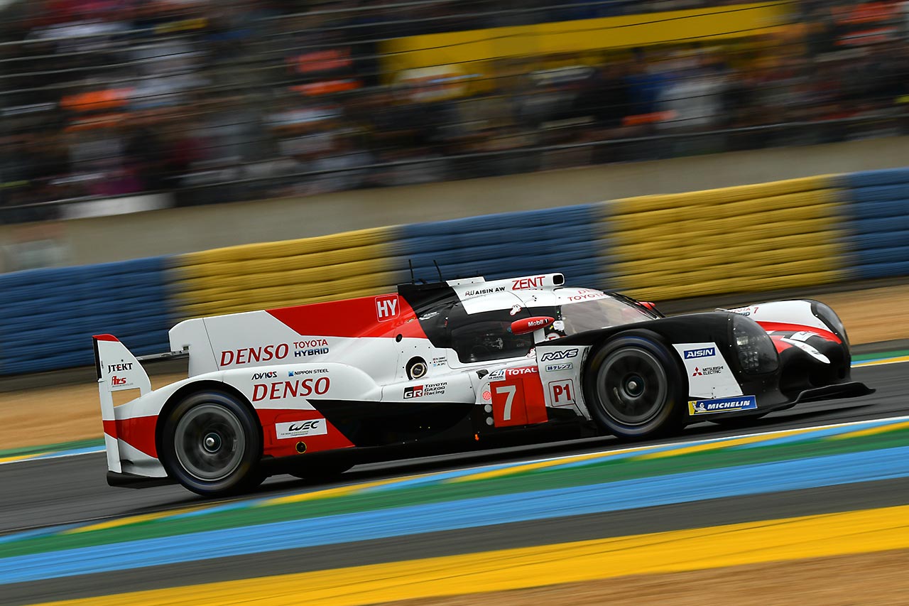 ル・マン24時間を戦う7号車トヨタTS050ハイブリッド