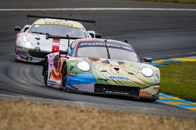 チーム・プロジェクト1の56号車ポルシェ911 RSR