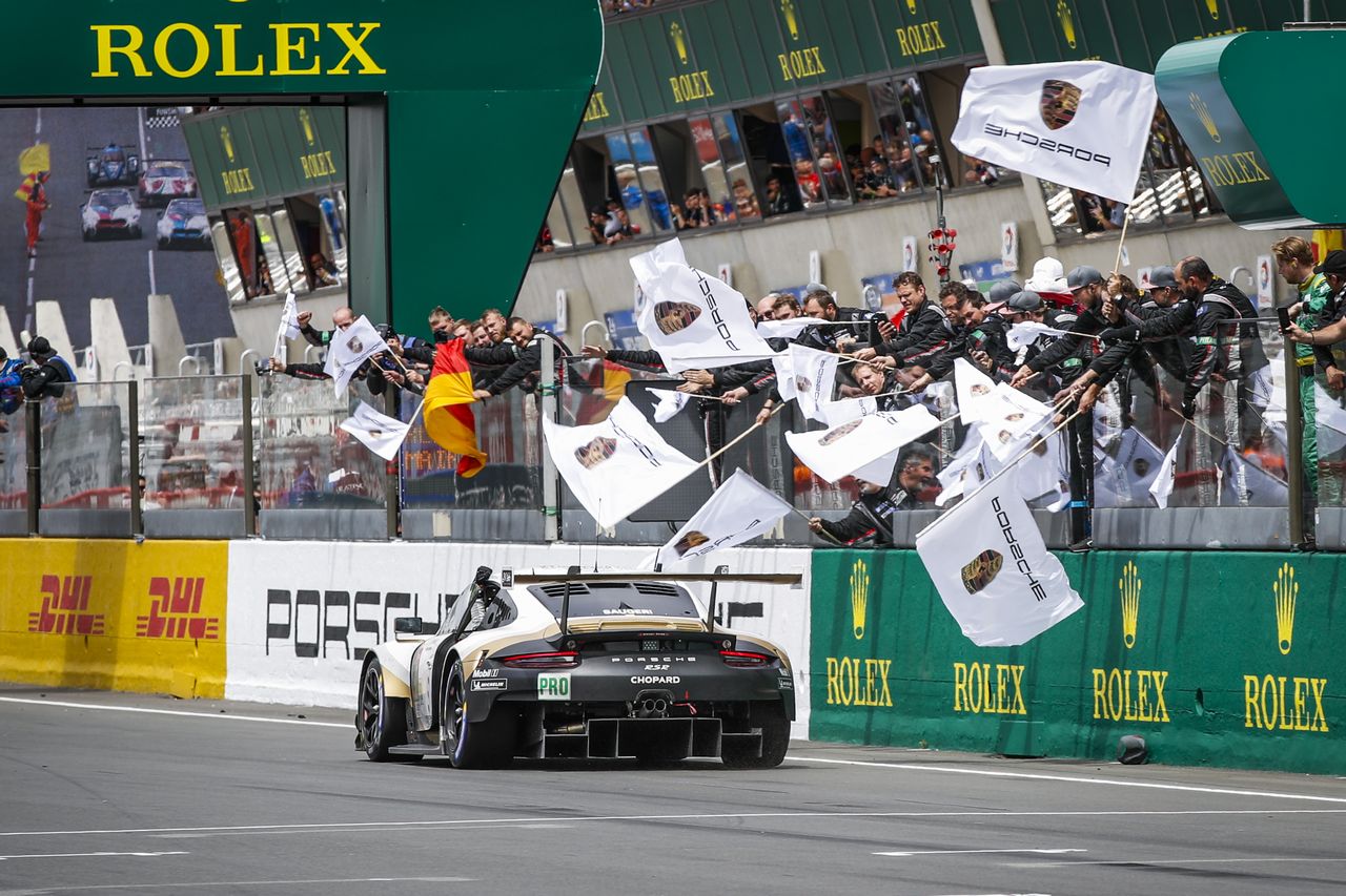 ポルシェGTチームの92号車ポルシェ911 RSR