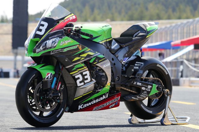 Kawasaki Team GREENのカワサキNinja ZX-10RR 2019年仕様（左フロント）