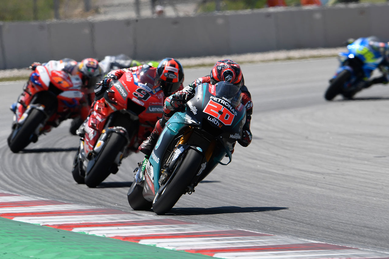 クアルタラロは18周目にペトルッチを交わして2番手に浮上した