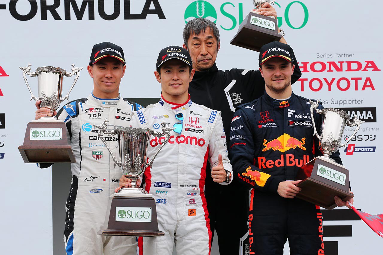 スーパーフォーミュラ第3戦SUGO　表彰台