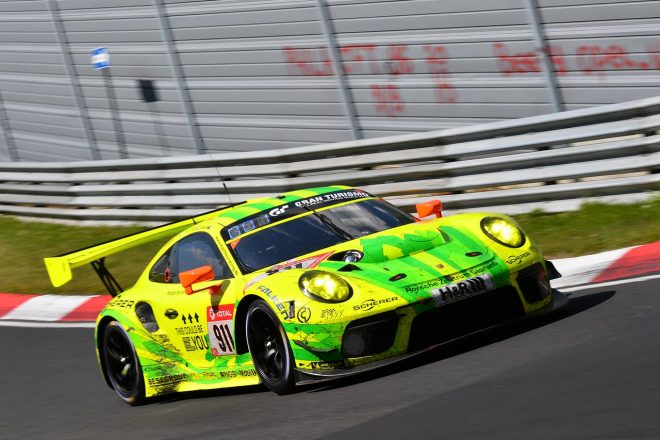 黄旗無視に泣いたマンタイ・レーシングの911号車ポルシェ