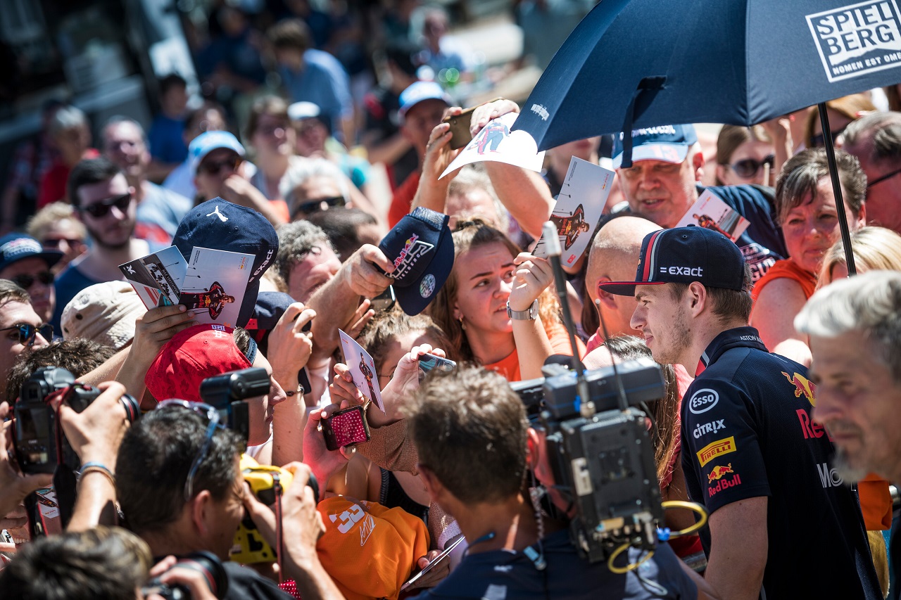 マックス・フェルスタッペン（レッドブル・ホンダ）が2019年F1第9戦オーストリアGPを前にグラーツでデモランイベント