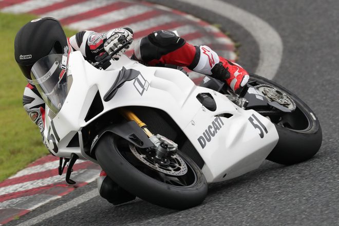 レインタイヤ　ST1000 BST Diamond TEK 17 x 6.625 Rear Wheel - Suzuki GSX-R1000 (01