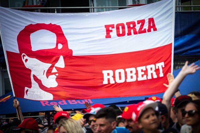 2019年F1第9戦オーストリアGP　ロバート・クビサ（ウイリアムズ）のファンたち