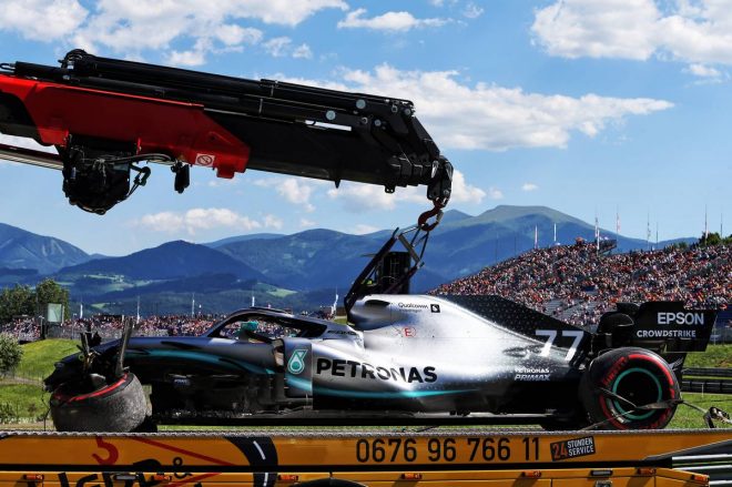 2019年F1第9戦オーストリアGP　FP2でクラッシュしたバルテリ・ボッタス（メルセデス）