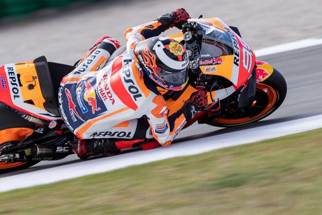 新しいフェアリングで走行するロレンソ。その後、転倒を喫してオランダGPを欠場することに