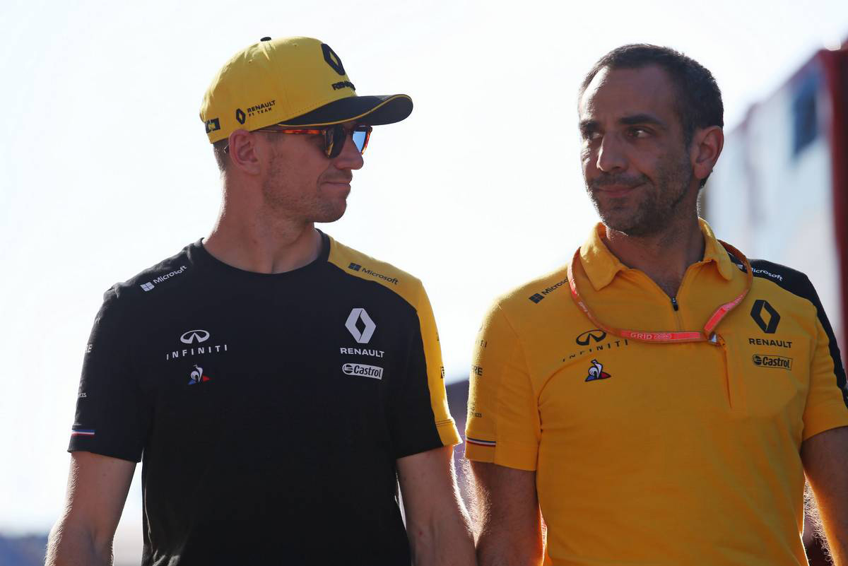 2019年F1第9戦オーストリアGP　ニコ・ヒュルケンベルグ、シリル・アビテブール（マネージングディレクター）