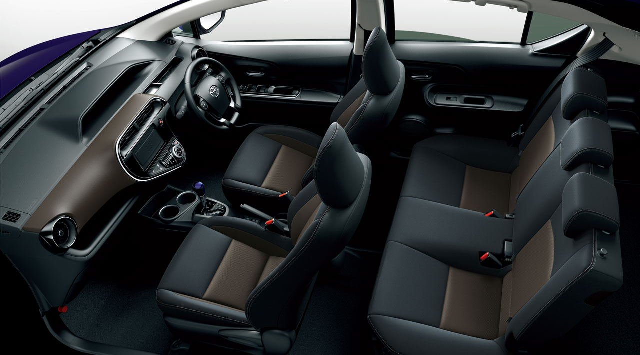 トヨタ・アクア／インテリア