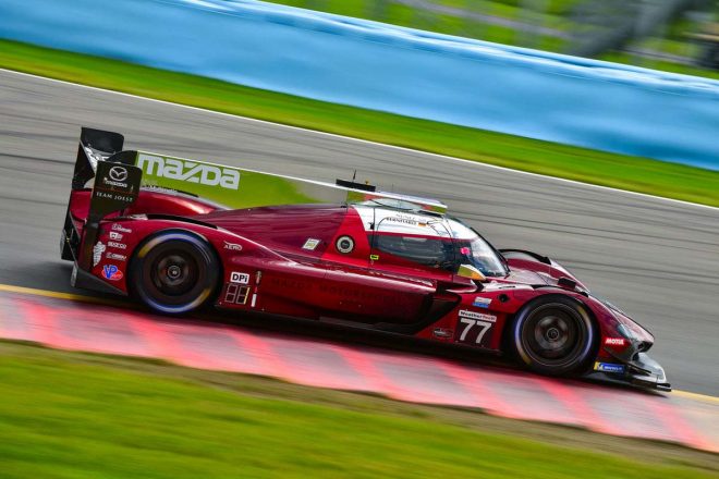 マツダチーム・ヨーストの77号車マツダRT24-P