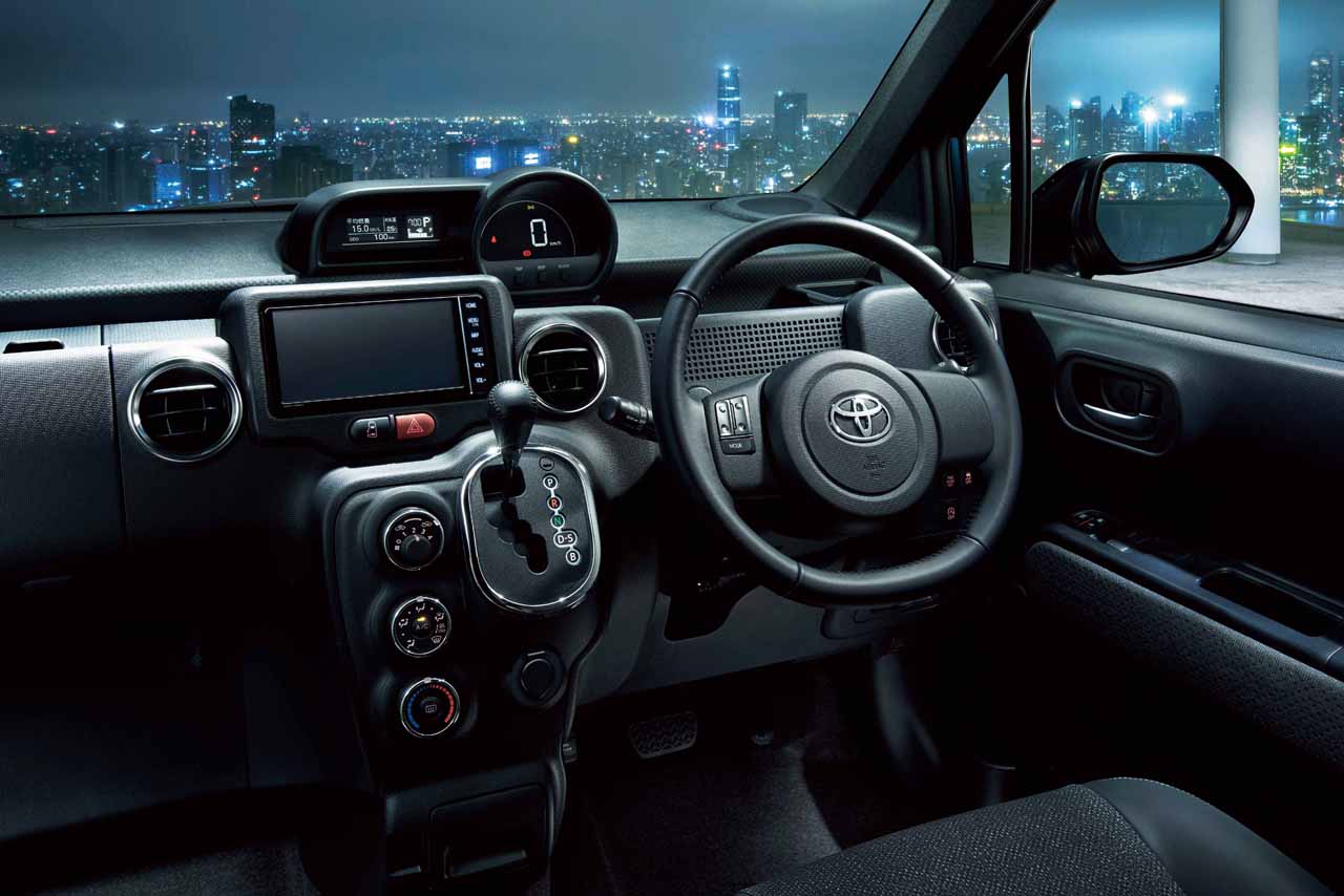 トヨタ・スペイド F“Noble collection”／インテリア