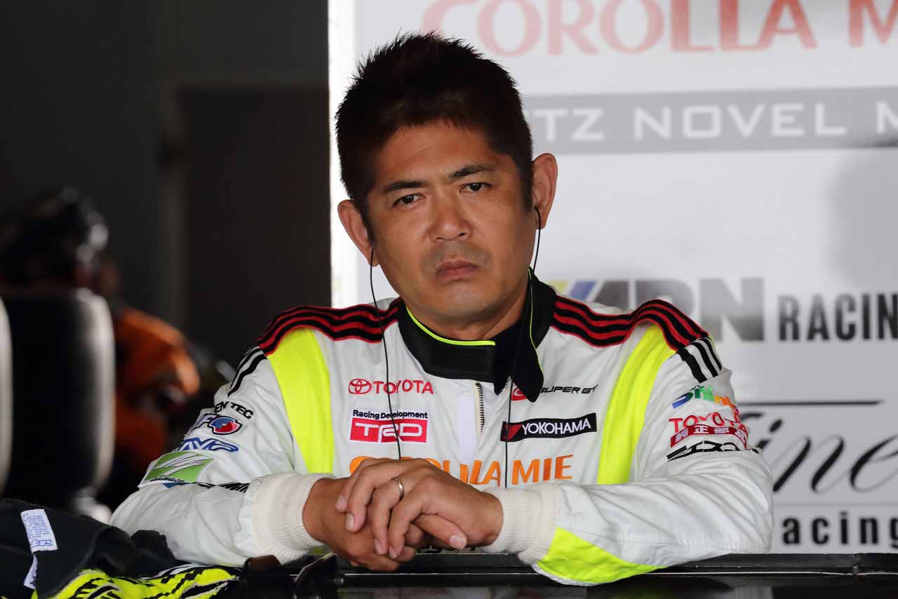 織戸学（＃30 TOYOTA GR SPORT PRIUS PHV apr GT）