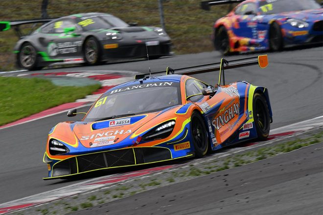 61号車マクラーレン720S GT3