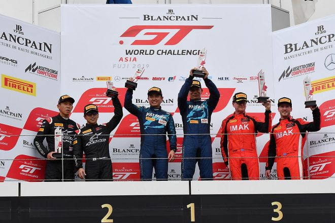 ブランパンGTワールドチャレンジ・アジア富士レース2のアマクラスの表彰台