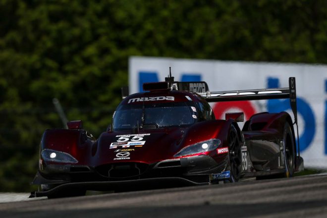 僚友77号車に次ぐ2位となった55号車マツダRT24-P