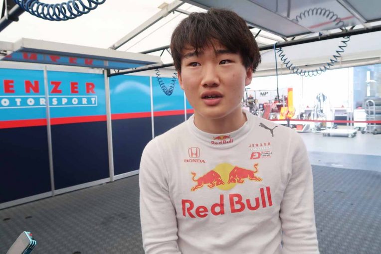 課題の予選に苦戦する角田 レースペースは悪くないが ベースの部分が遅すぎる Fia F3オーストリア 海外レース他 Autosport Web