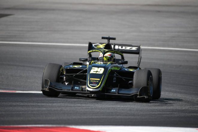 名取鉄平(カーリン・バズレーシング)