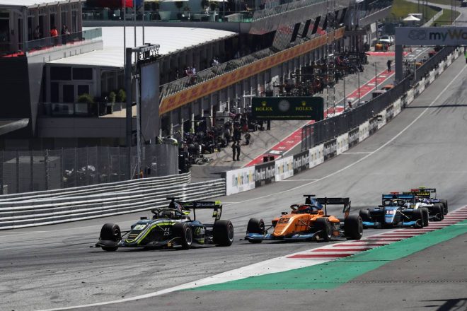 名取鉄平(カーリン・バズレーシング)