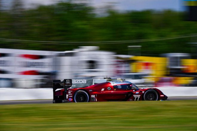 マツダチーム・ヨーストの77号車マツダRT24-P