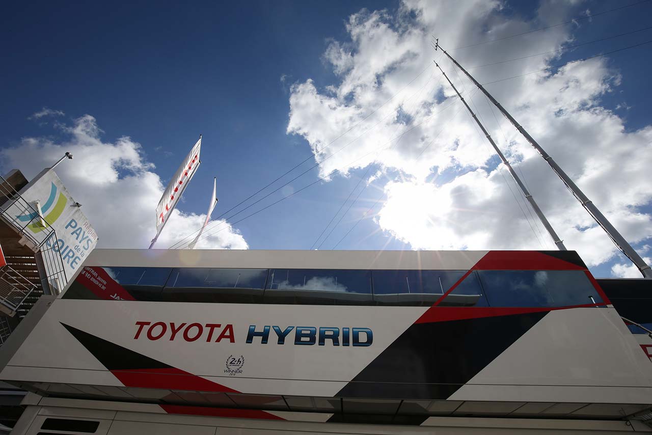 ル・マン24時間に向け、サーキットに初めて機材が持ち込まれるのは約1ヶ月も前のこと