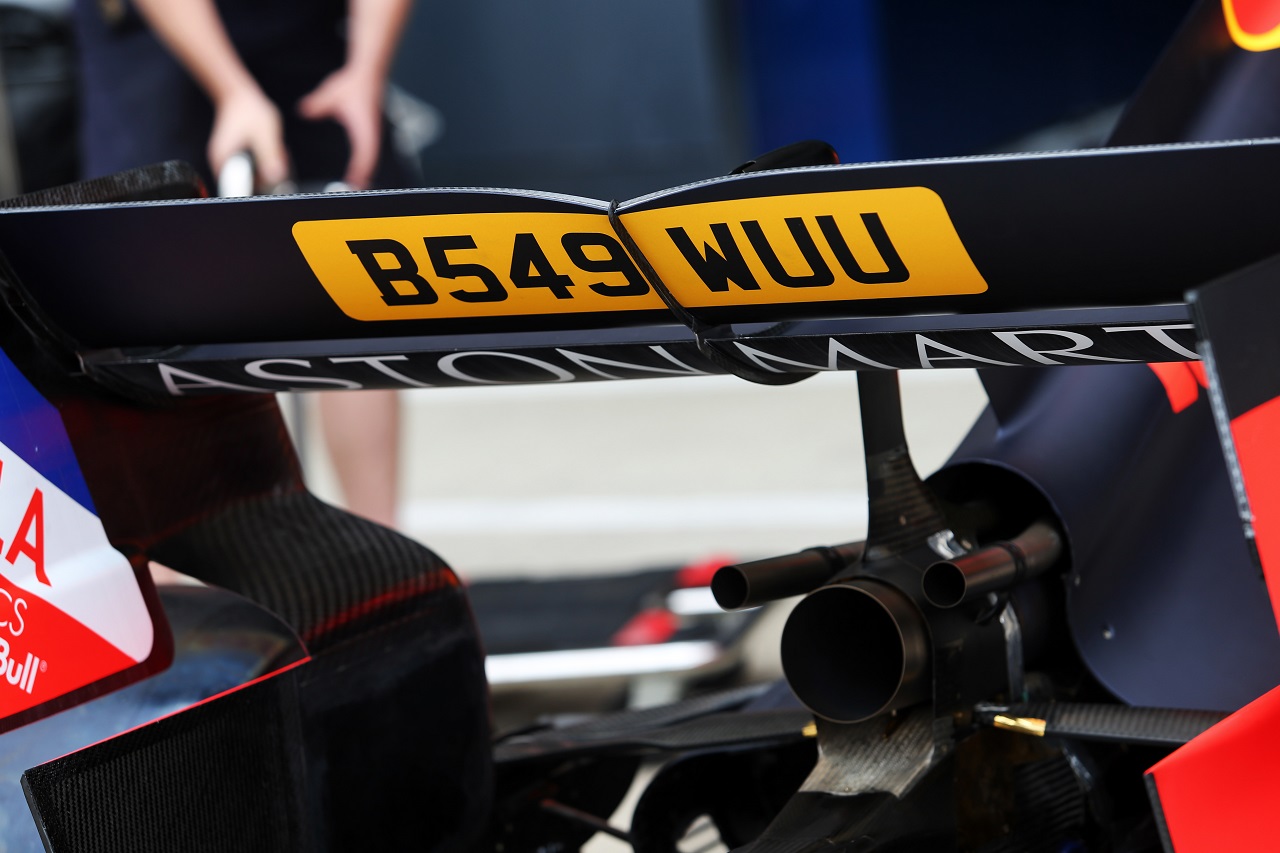 2019年F1イギリスGP木曜　「007」スペシャルカラーリングが施されたレッドブルRB15・ホンダ