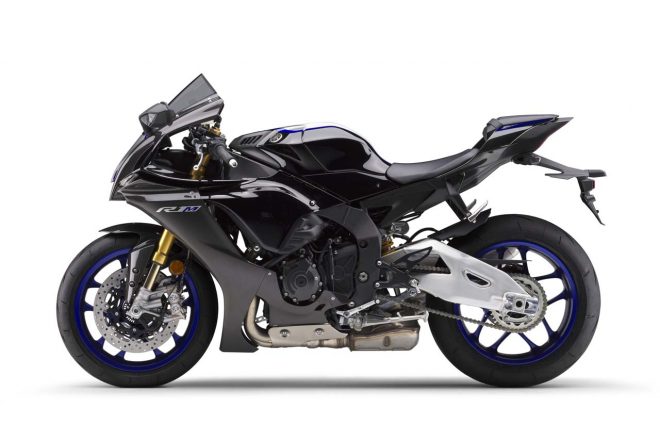 ヤマハYZF-R1M ブルーイッシュホワイトメタリック