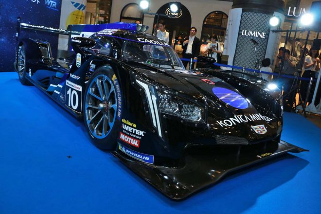 今回のイベントではウェイン・テイラー・レーシングが実際のレースで使用しているキャデラックDPi-V.Rが空輸で日本に持ち込まれた