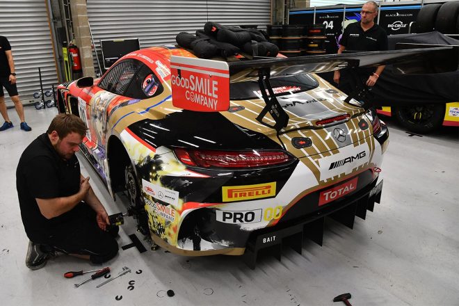 Fateカラーの00号車