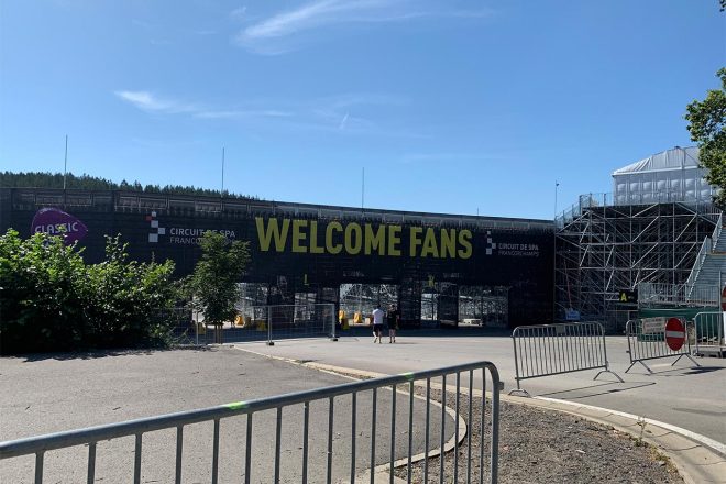 スパ・フランコルシャンのゲート前の様子。