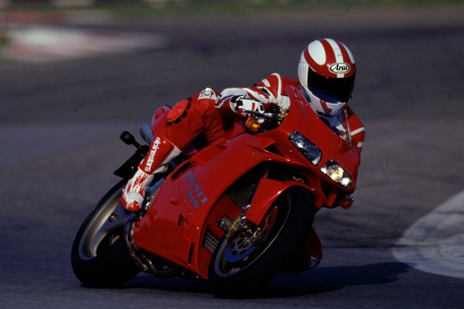 1994年のドゥカティ916