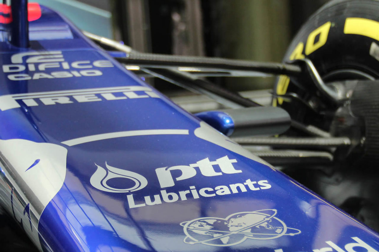 トロロッソ・ホンダ、タイの「PTTルブリカンツ」とパートナーシップ契約