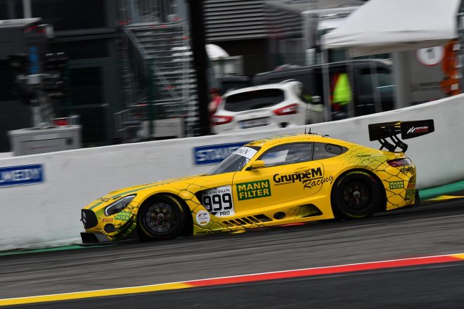 メルセデスAMG・チーム・グループMレーシングの999号車メルセデス